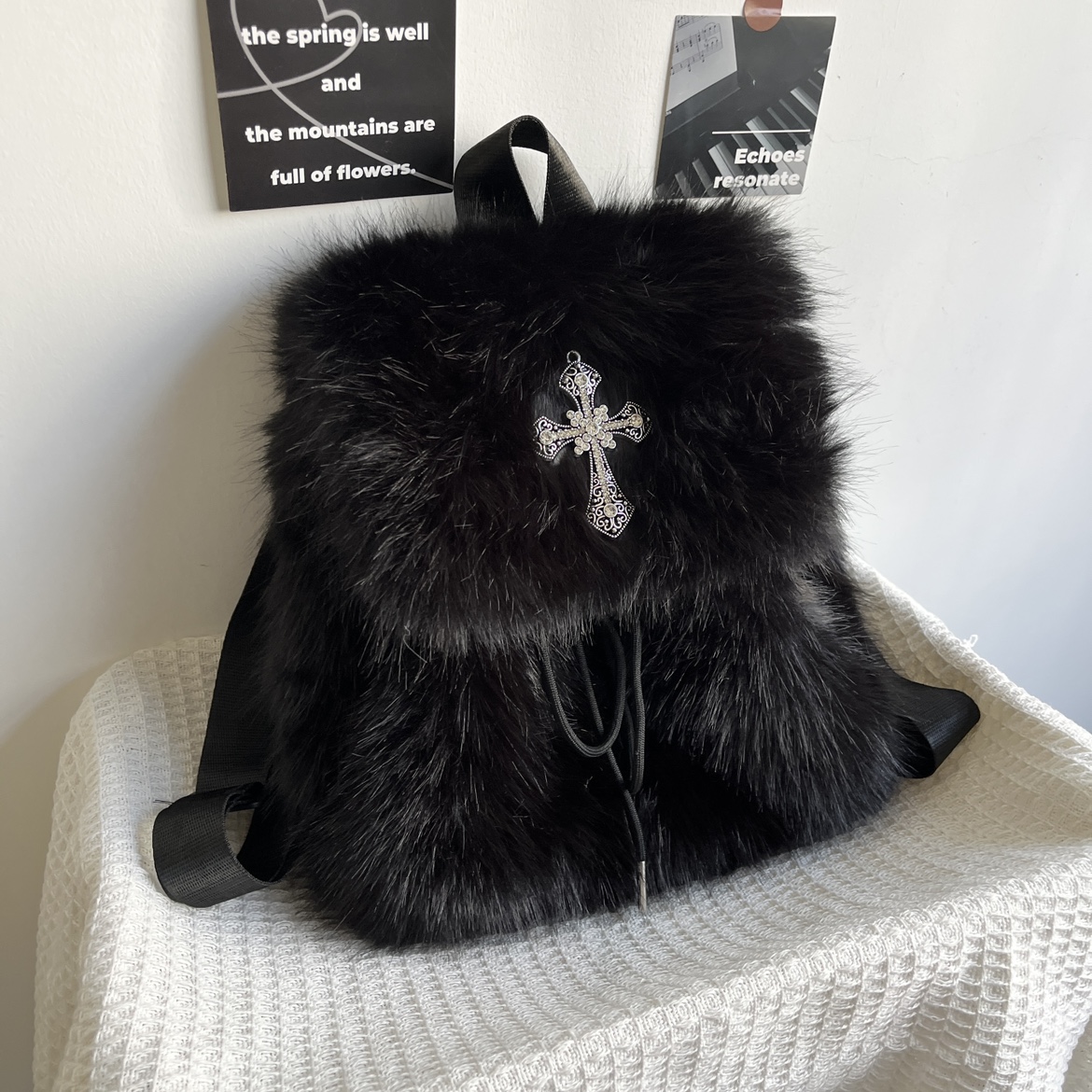 Tas Ransel Wanita Y2K Hairy De - Interior Design School ulasan dan harga
